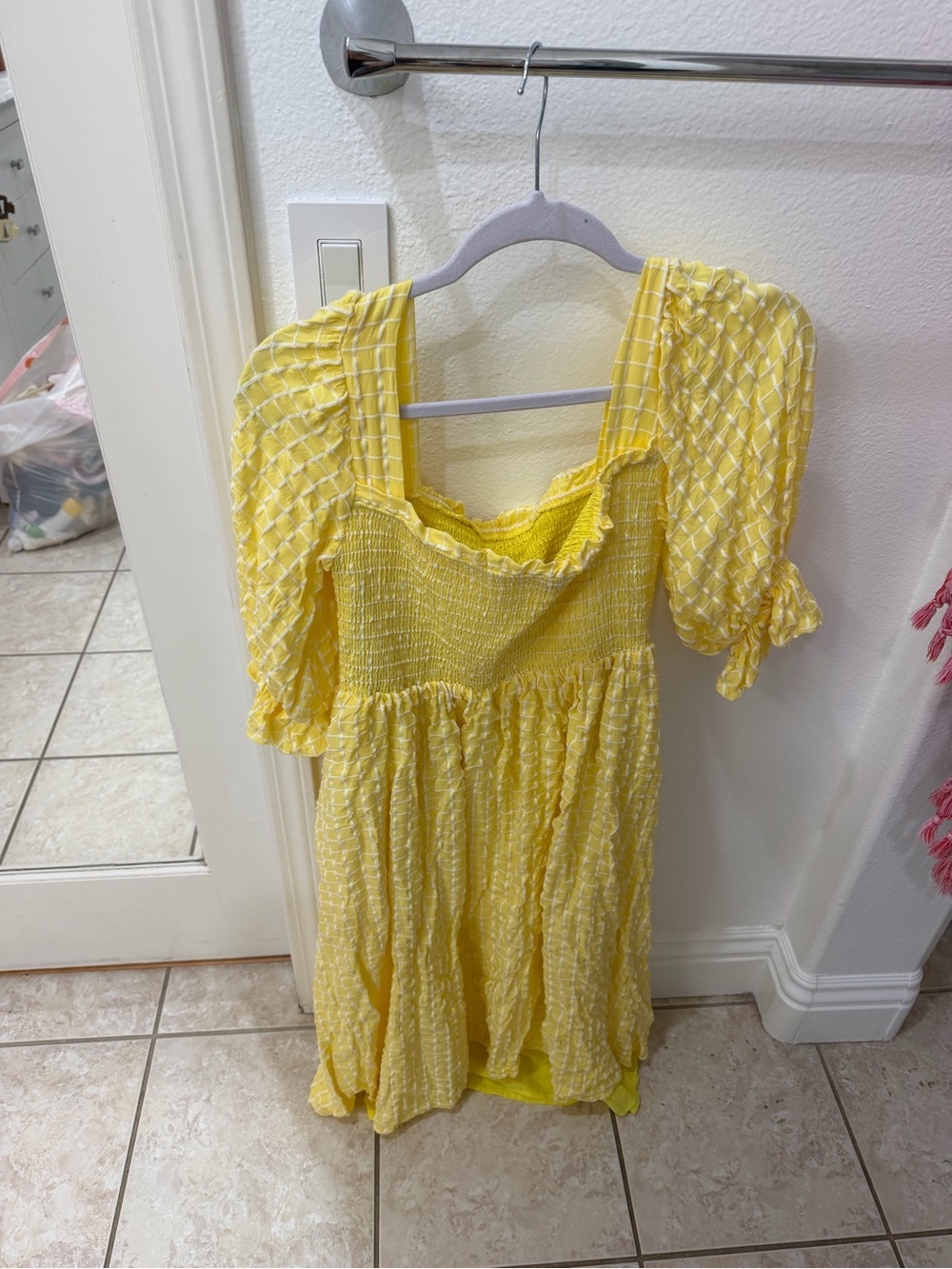 Like NEW Yellow and White Puff Sleeve Smocked Midi Dress - Picture 9 of 11